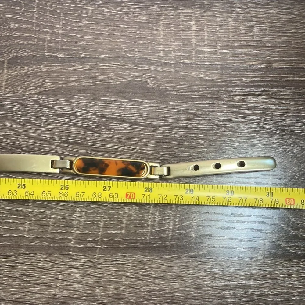 Womens Small Unbranded Vintage Gold Tone Metal Belt